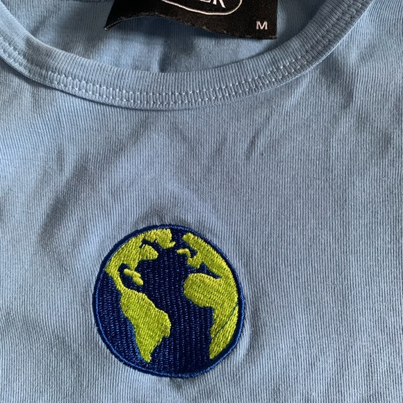 shopcider cropped tee size medium - Picture 2 of 2